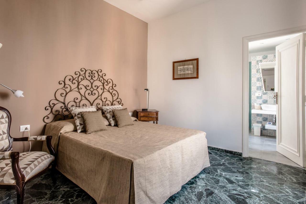 Apartamento La Casa Di Eugenio Nápoles Exterior foto