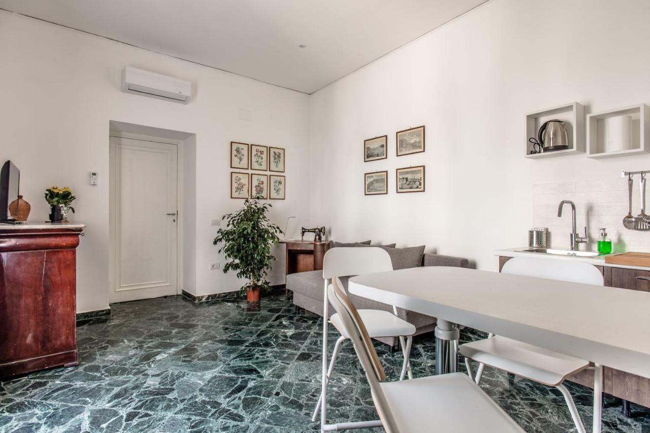 Apartamento La Casa Di Eugenio Nápoles Exterior foto
